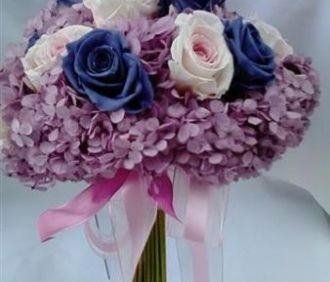 Buquê de noiva flores preservadas Hortênsia lilás e rosas cor de rosa e  lilás – Flor de Cór – Flores Naturais Preservadas