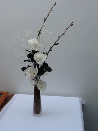 arranjo rosas brancas de flores naturais preservada – Flor de Cór – Flores  Naturais Preservadas
