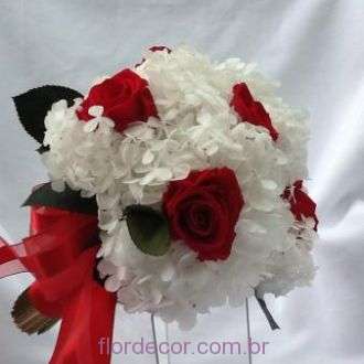 Buquê flores preservadas vermelho e branco – Flor de Cór – Flores Naturais  Preservadas