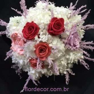 buquê de flores naturais preservadas