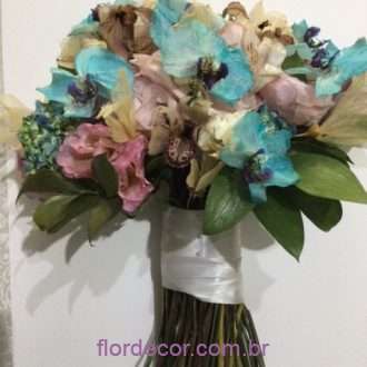 bouquet fresco que foi desidratado