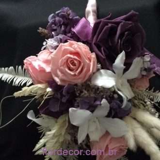 Ramalhete rosas preservadas