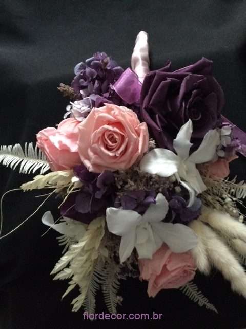 Ramalhete rosas preservadas